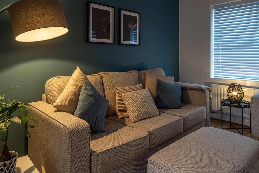 Ground Floor Full Apartment, Beverley, * Beverley