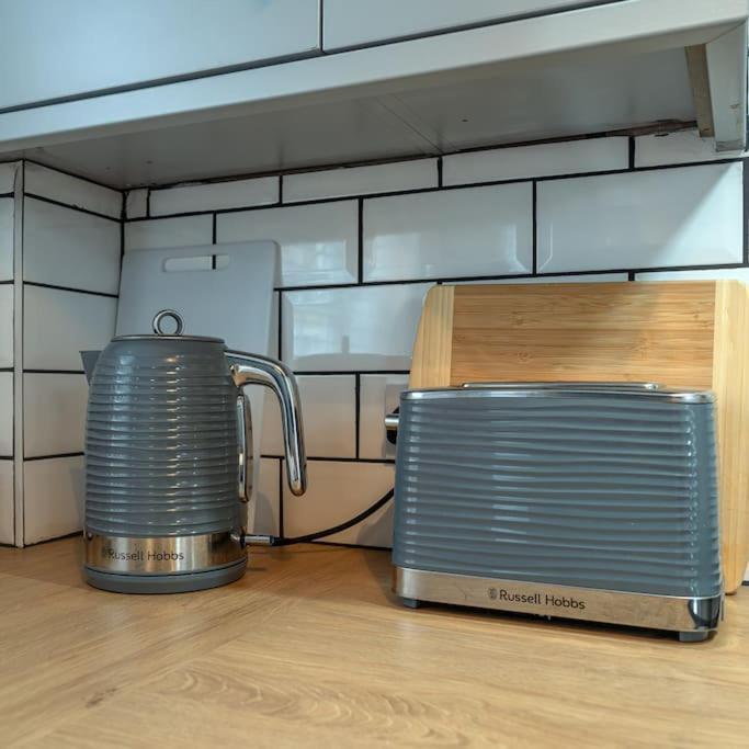 Ground Floor Full Apartment, Beverley, Beverley