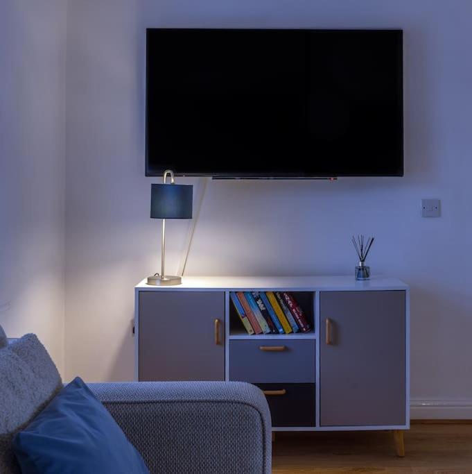 Апартаменты Ground Floor Full Apartment, Beverley, Беверли